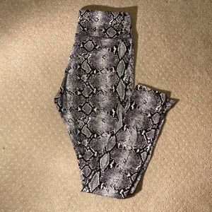Cotton Snakeskin Leggings
